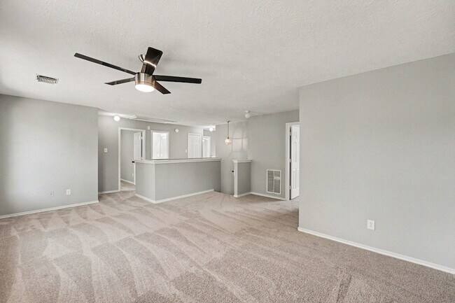 Building Photo - 5402 Timbers Quail Dr