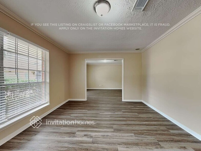 Building Photo - 4707 Lost Oak Dr