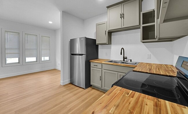 Building Photo - Newly remodeled 3BD 2BA Home in Waco - Near Baylor University