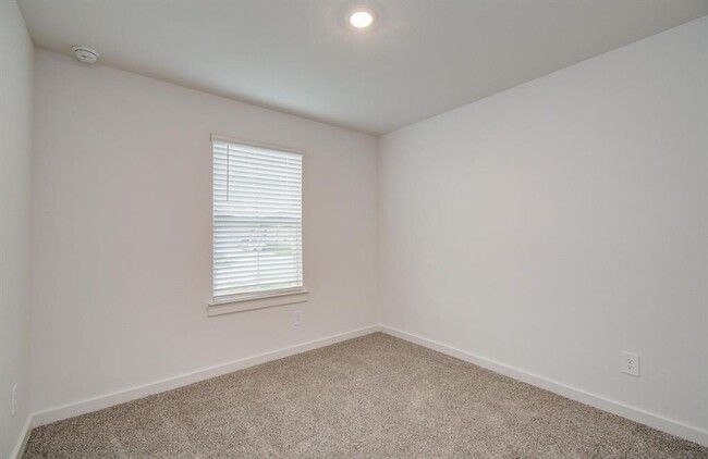 Building Photo - 1615 Battisti Dr