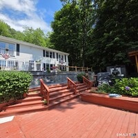 Building Photo - 112 Woodbine St