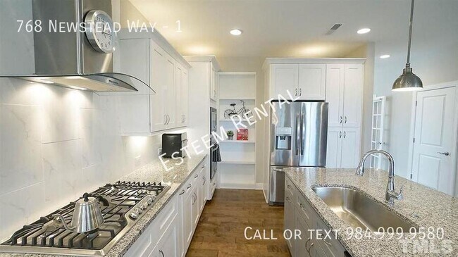Building Photo - 768 Newstead Way