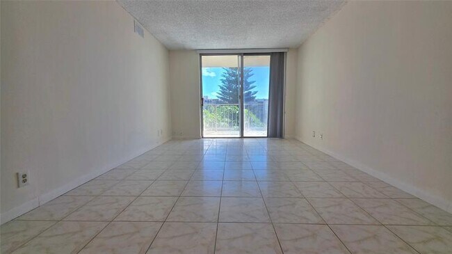 Building Photo - 2001 Atlantic Shores Blvd