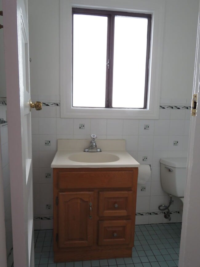 Building Photo - 162HHH