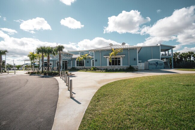 Building Photo - 1360 SW Albatross Way