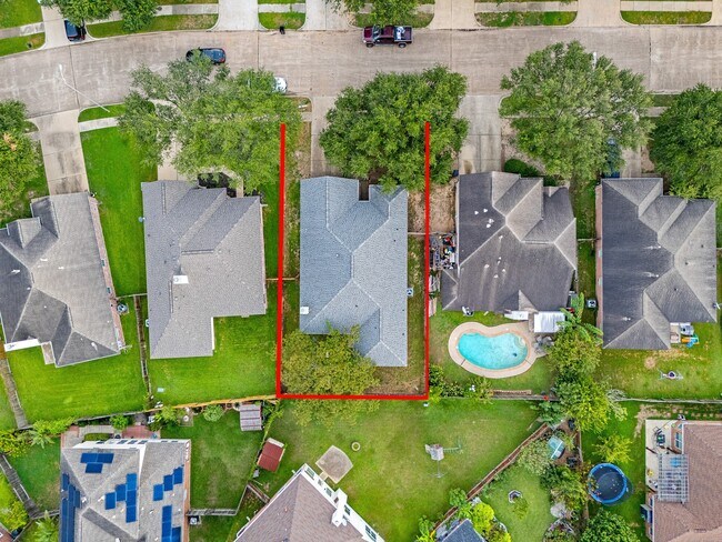 Building Photo - 4815 Plum Forest Rd