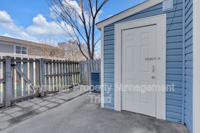 Building Photo - 5715 Bramblegate Rd