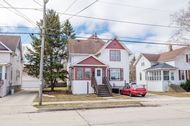 Building Photo - 35 W 14th Ave