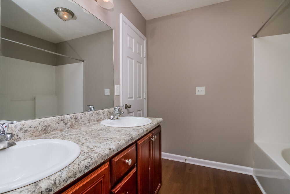 Building Photo - 386 Sarava Ln