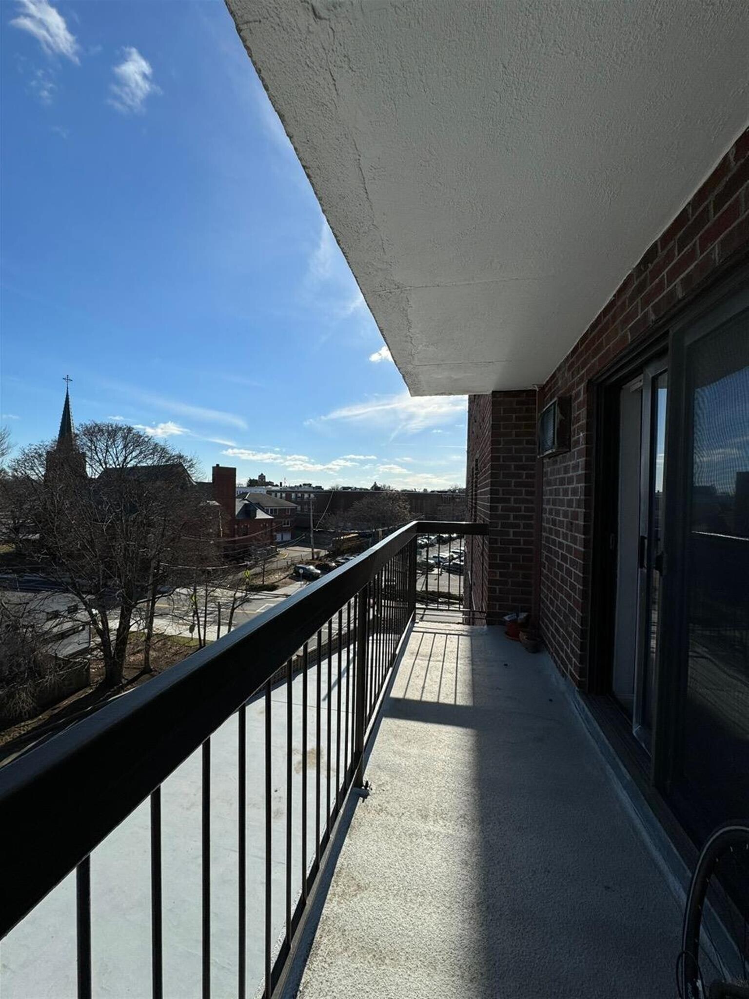 Building Photo - 47 Mystic St