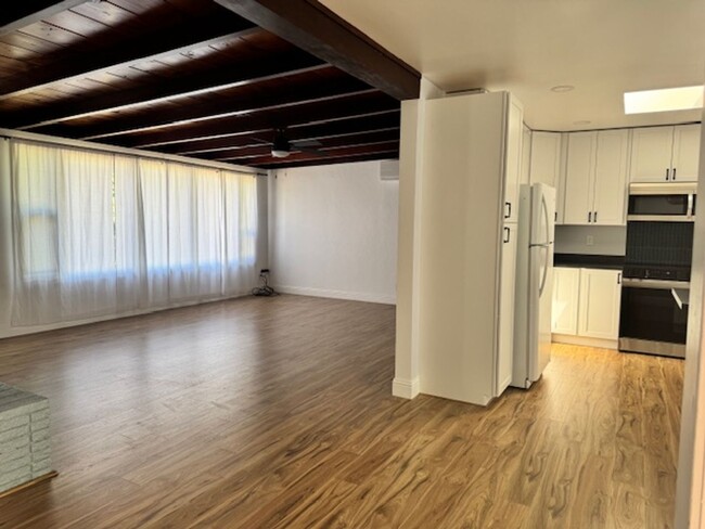 Building Photo - Beautiful West Redding Home with $200 Move...