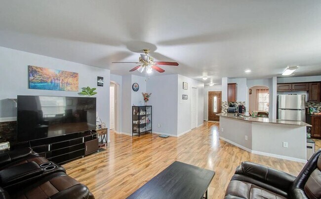 Building Photo - 18135 Flower Grove Ct