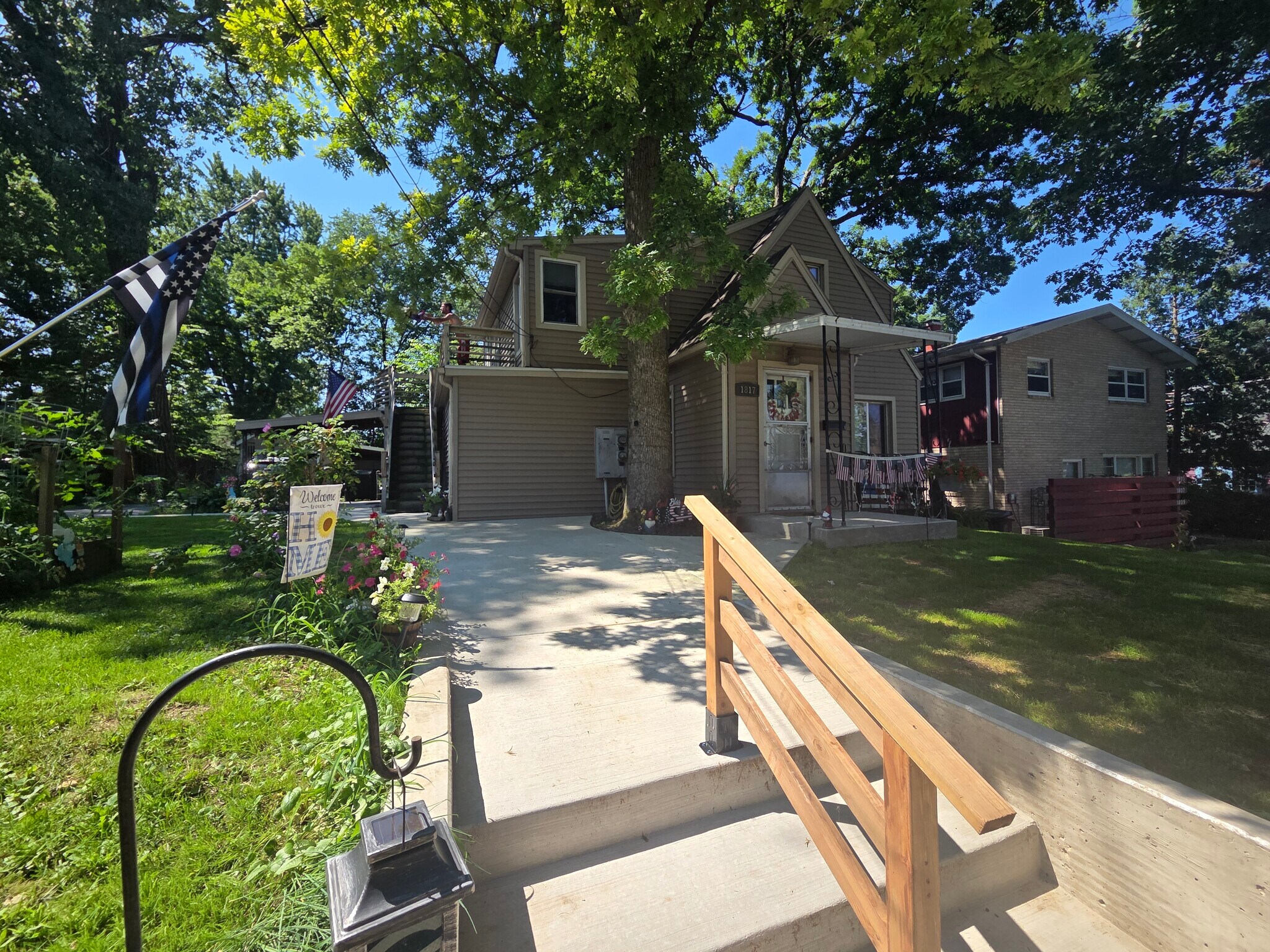 Building Photo - 1817 Spohn Ave