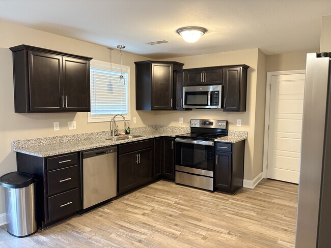 Building Photo - 235 Dugger Dr