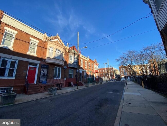 Building Photo - 1518 Page St