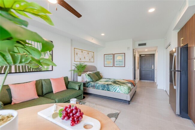 Building Photo - 1005 Spring Garden Rd