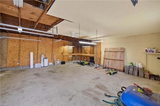 Building Photo - 805 Fairfield Blvd