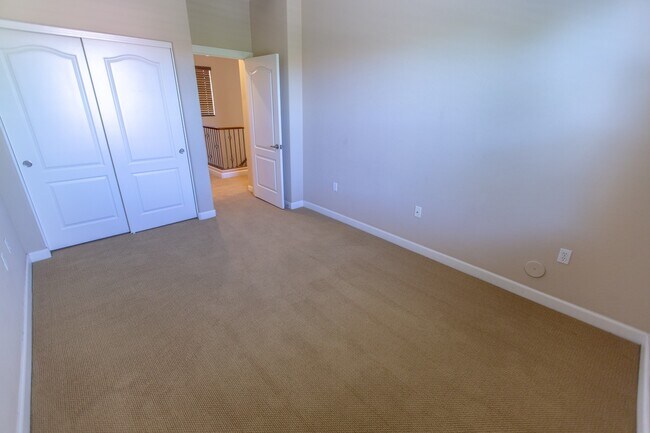 Building Photo - 4700 S Fulton Ranch Blvd