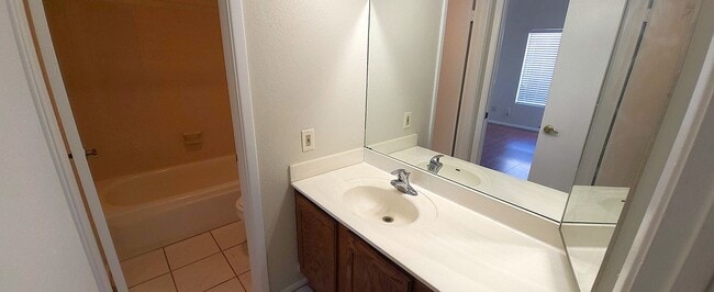 Building Photo - AFFORDABLE UNIT IN NORTH PHOENIX COMING SOOM!!!