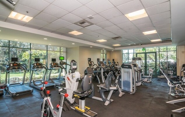 Building Photo - Ideally located Playa Vista Condo