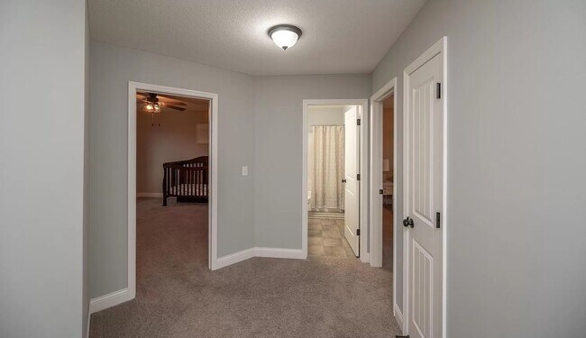 Bedrooms Hallway - 14185 Adelaide Ave