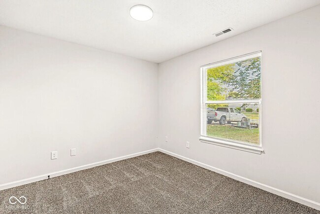 Building Photo - 3 Bedroom Ranch Style home in Salem Creek Subdivision!