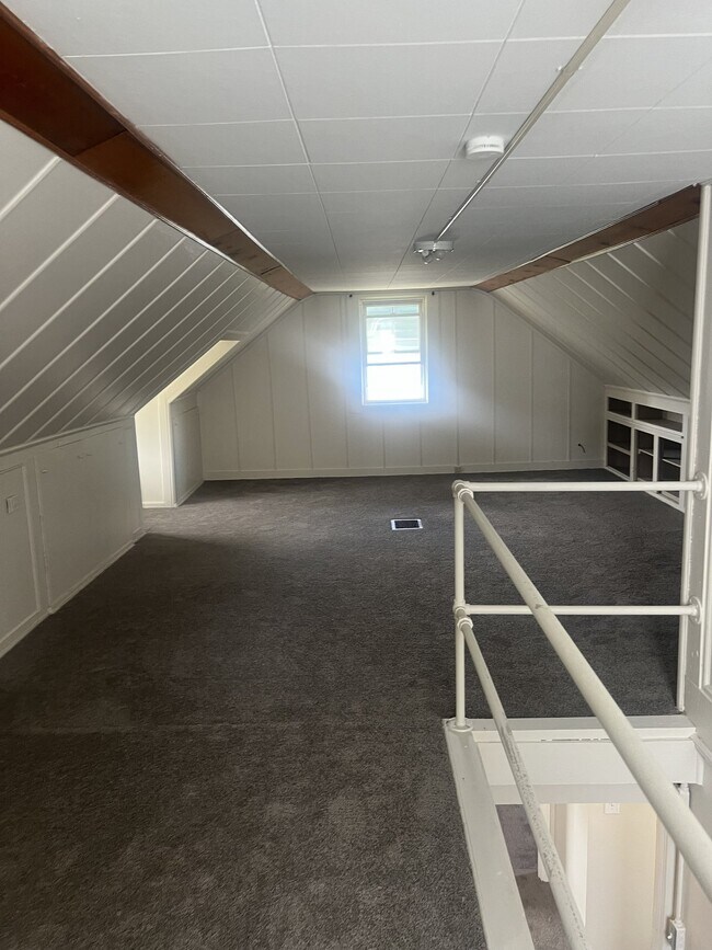 Building Photo - 20701 Watson Rd
