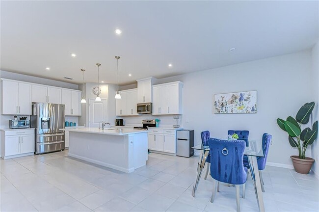 Building Photo - 10422 Gliding Eagle Wy