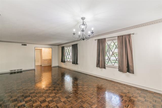 Building Photo - 3215 Spanish Oak Dr