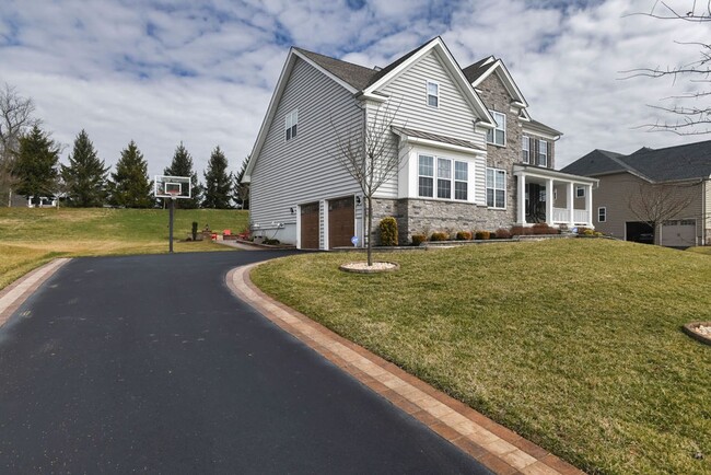 Building Photo - Luxury Home in Greenville Overlook