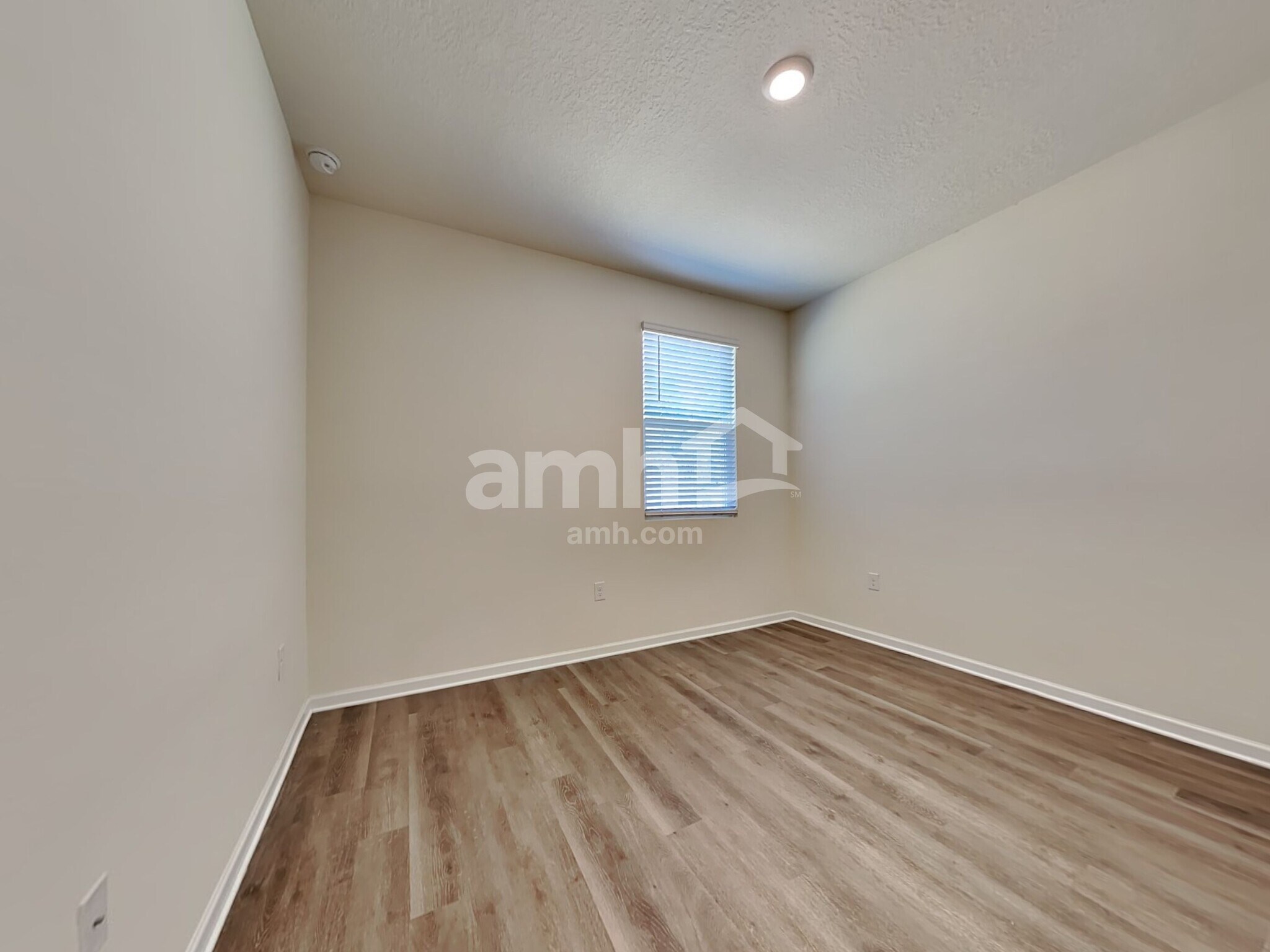 Building Photo - 22 N Hamilton Springs Rd