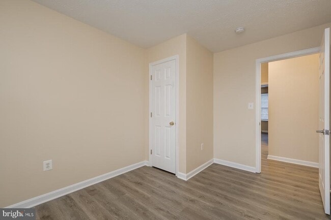 Building Photo - 9058 Constant Course