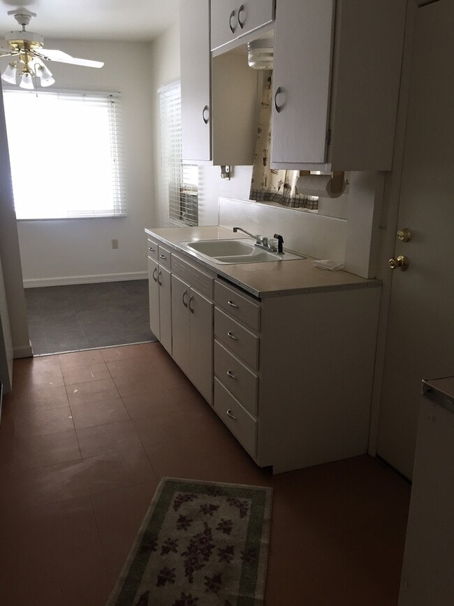 Building Photo - 1 bedroom 1 bath