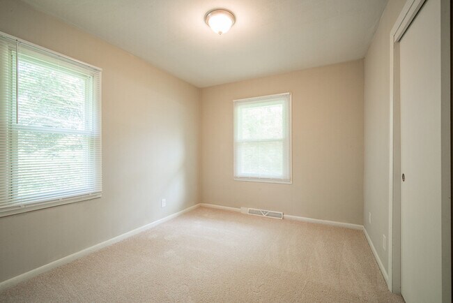 Building Photo - 12315 Adams Rd