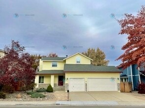 Building Photo - Beautiful- 4 Bedroom, 3 Bath, 3 Car Garage, NW Reno!