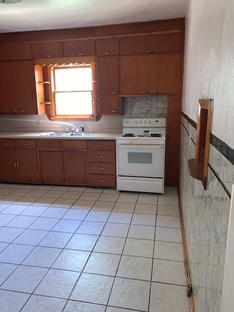 Building Photo - 333 Niagara St