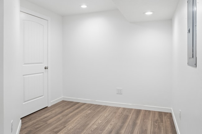 Building Photo - 1259 SilverCrest Dr