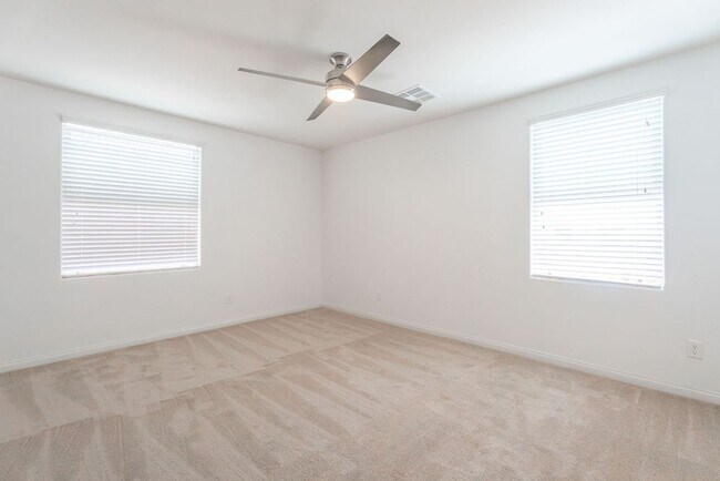 Building Photo - 5474 Enchanted Rose St