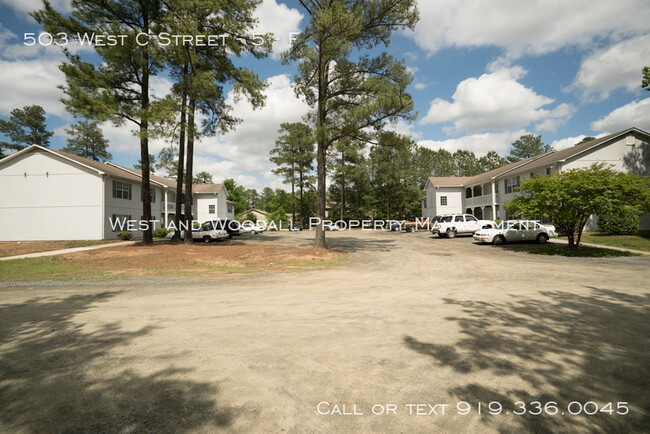 Building Photo - Great Two Bedroom Apartment in Butner