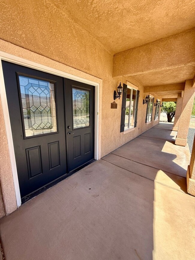 Building Photo - VIEWS in Toquerville Four Bedroom