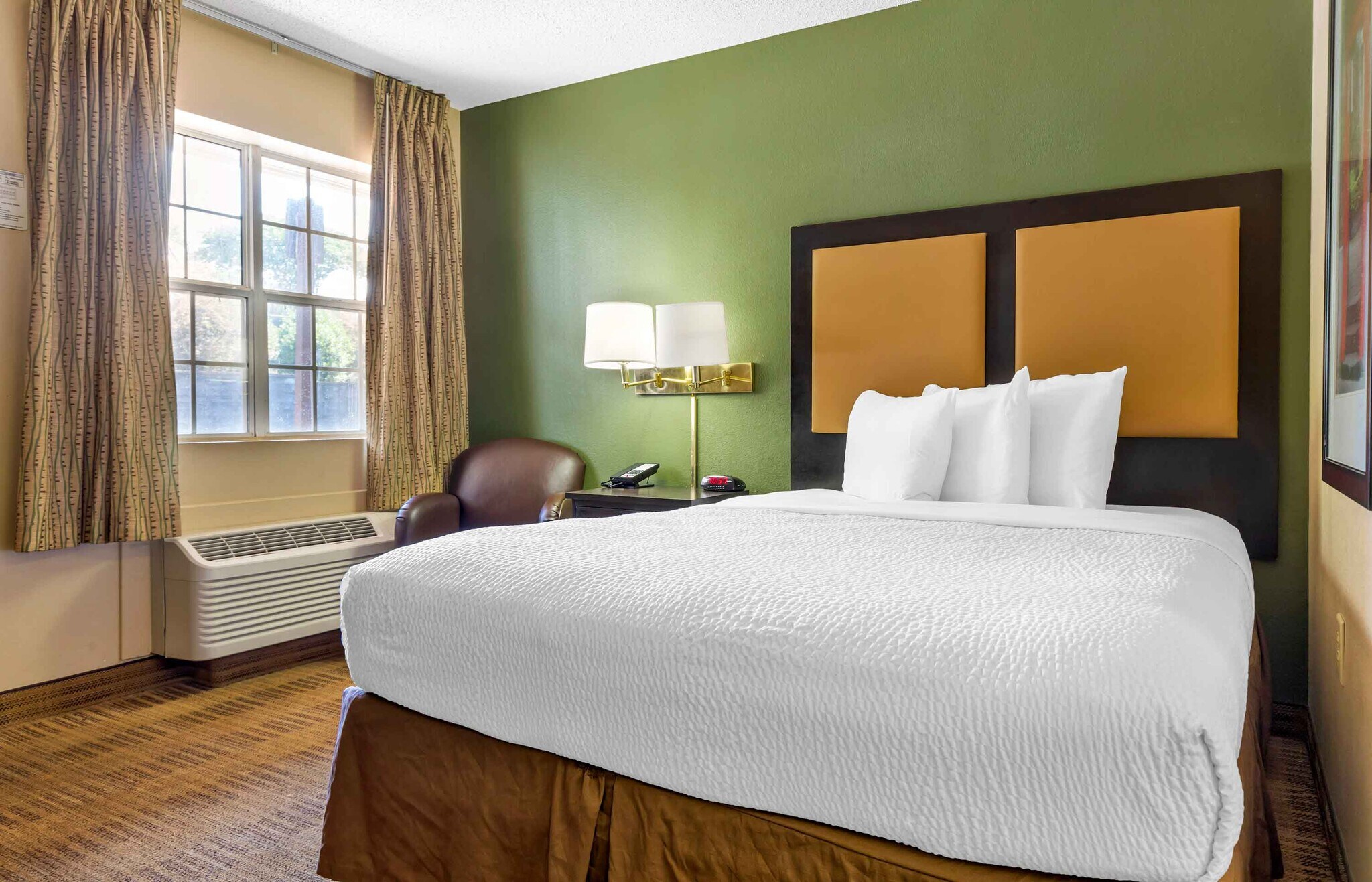 Building Photo - Furnished Studio-Bakersfield - California ...