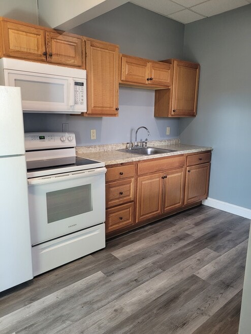 Building Photo - 1705 Genesee St