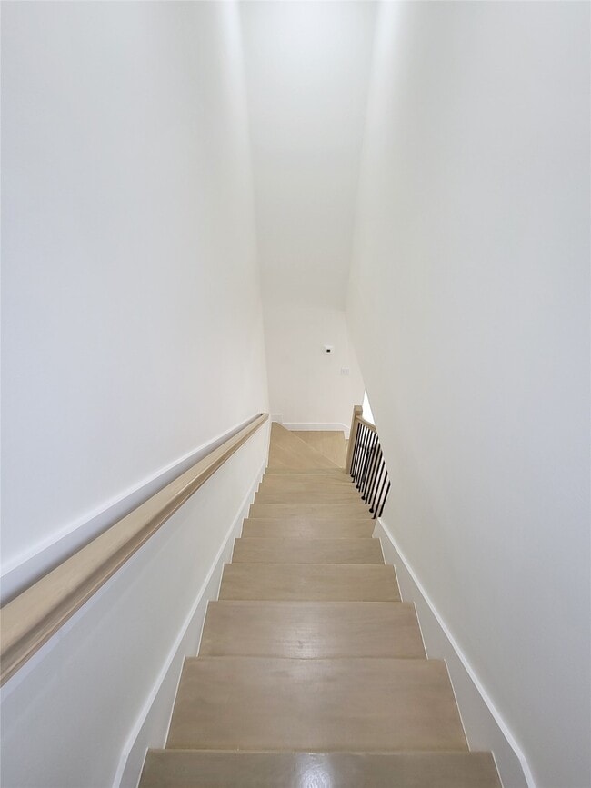 Building Photo - 20223 Laurel Lock Dr