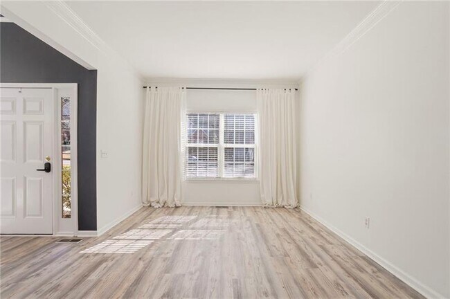 Building Photo - 133 Parkstone Way