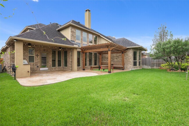 Building Photo - 28902 Davenport Dr