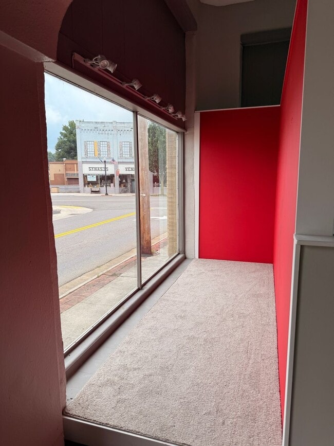 Building Photo - 105 Pendleton St