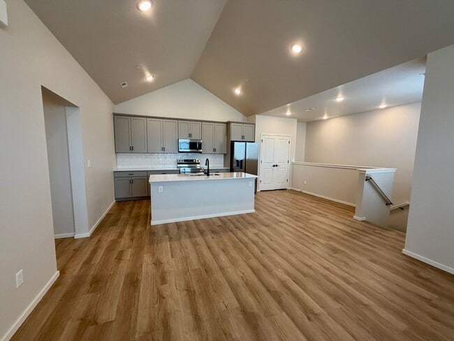 Building Photo - 1804 Iron Wheel Dr