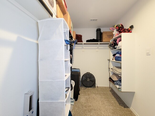 Building Photo - 14741 Hazel Br Dr