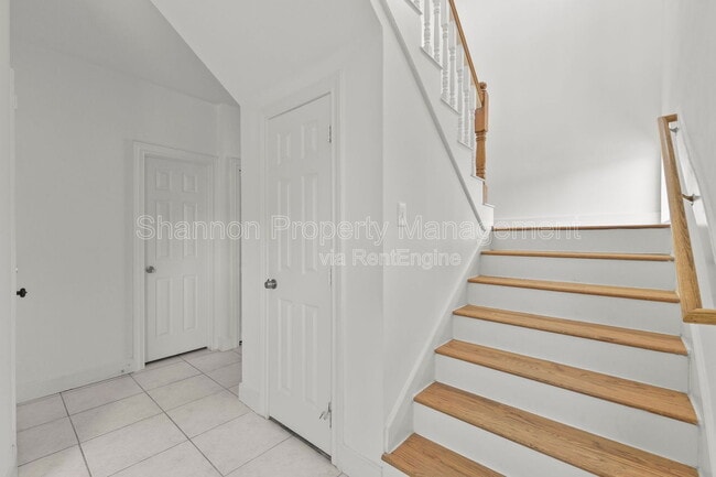 Building Photo - 5343 Kiam St