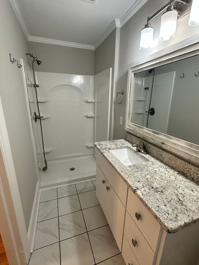 Building Photo - Desirable 3 Bedroom Home UNCW/Cape Fear St...